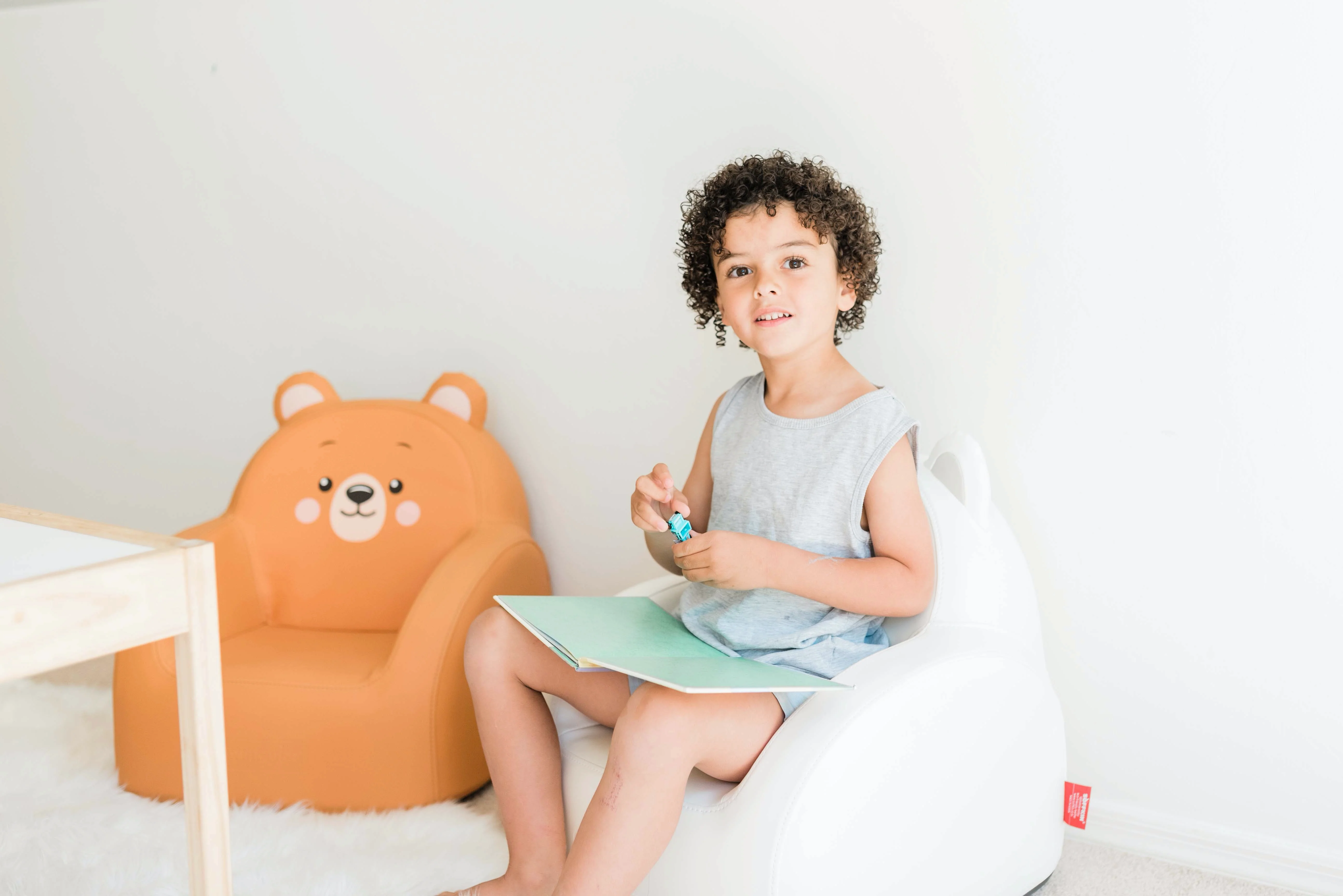 Dwinguler Bear Friends - Soffkin Leather Kids Sofa - Image 6